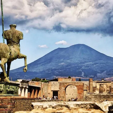 Manzo Relais -pompei Vesuvius *
